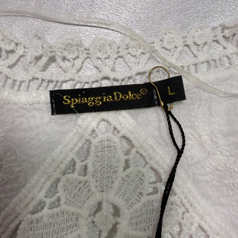 Gorgeous white lace boho blouse by Spiaggia Dolce 🤍 100% cotton, breathable and - Picture 4 of 5